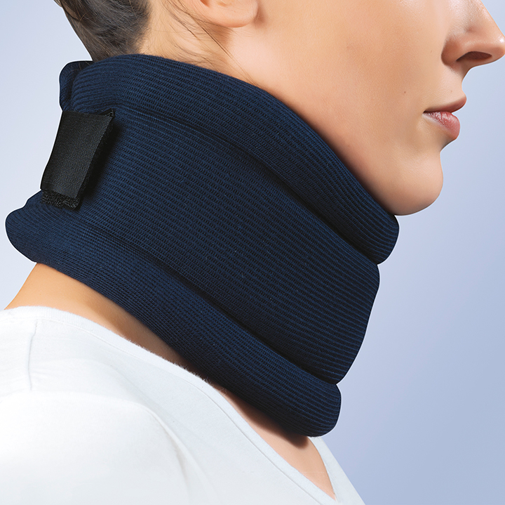 Colar Cervical em Espuma 7.5cm